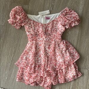 New Francesca’s Pink and White Floral Ruffled Tiered Sundress size Medium